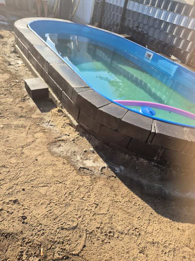 Gartenumbau rund um den Pool